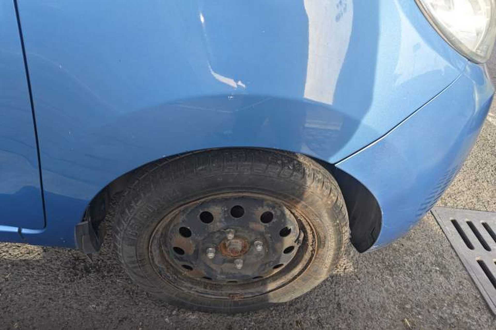 Used Chery QQ 2013 1.0L Manual Active Version Right Front Wheel Hub
