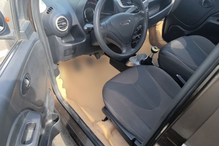 Used Chery QQ 2013 1.0L Manual Active Version Driver Seat