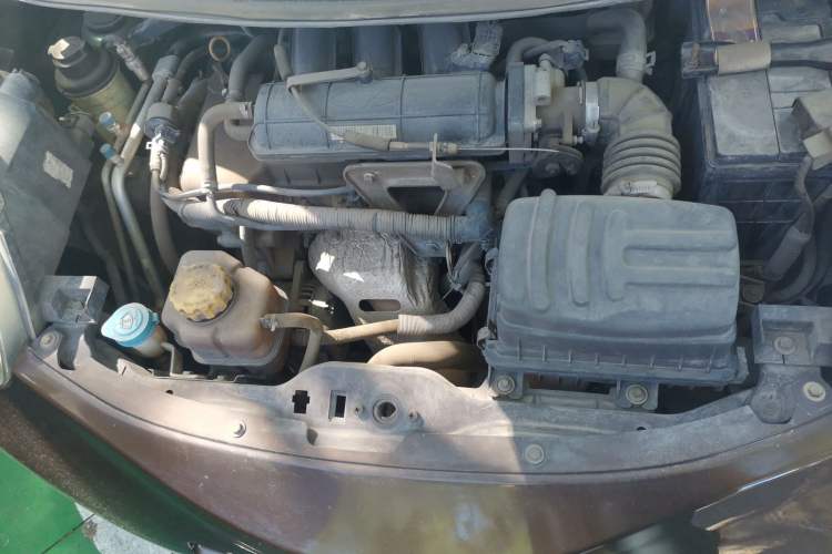 Used Chery QQ 2013 1.0L Manual Active Version Engine Bay