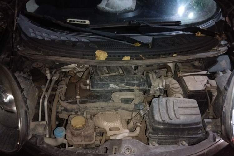 Used Chery QQ 2013 1.0L Manual Happy Edition Engine Bay