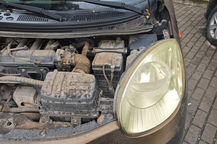 Used Chery QQ 2013 1.0L Manual Active Version Engine Bay Left