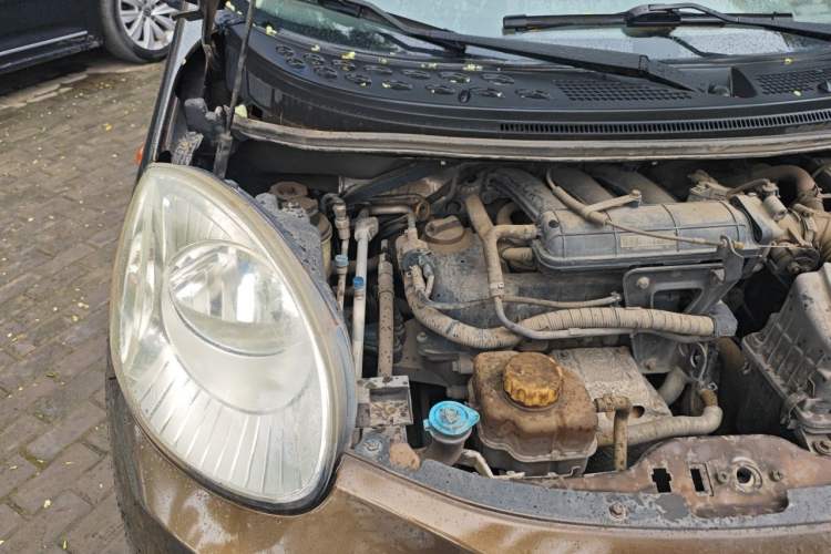 Used Chery QQ 2013 1.0L Manual Active Version Engine Bay Right