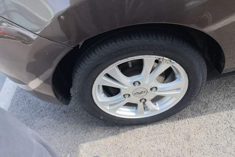 Used Chery QQ 2013 1.0L Manual Active Version Left Front Wheel Hub