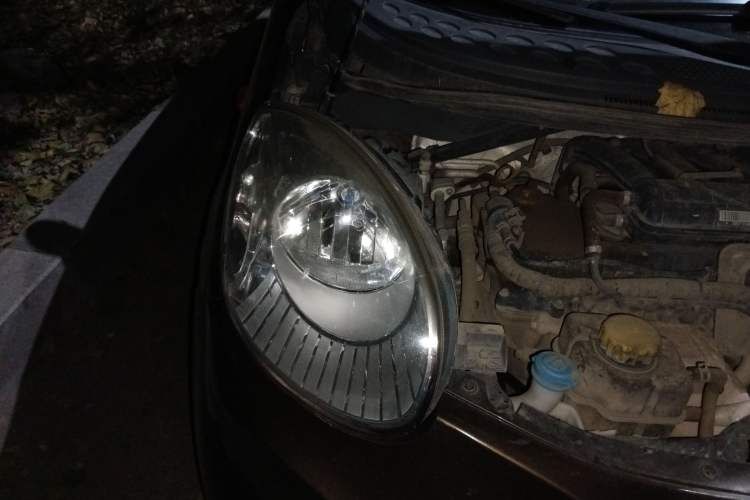 Used Chery QQ 2013 1.0L Manual Happy Edition Right Front Headlight