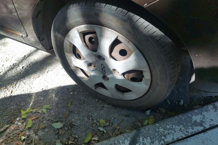 Used Chery QQ 2013 1.0L Manual Active Version Right Front Wheel Hub