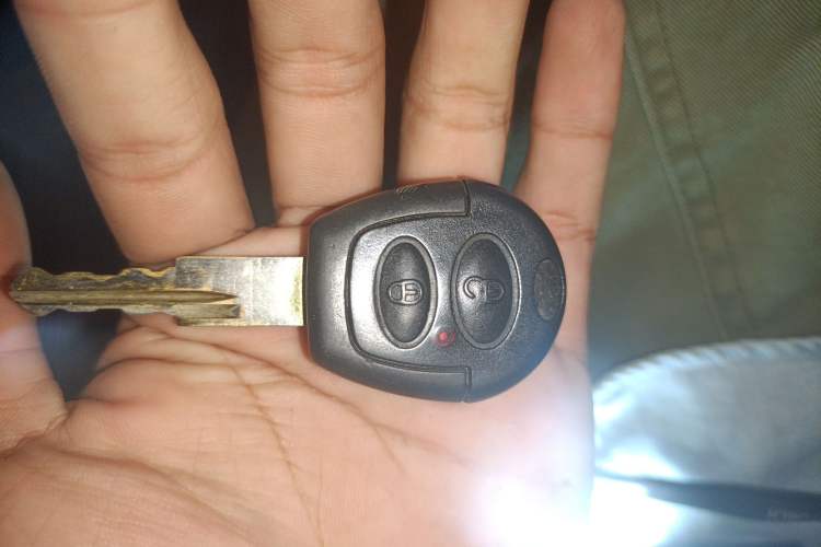 Used Chery QQ 2013 1.0L Manual Happy Edition Vehicle Key