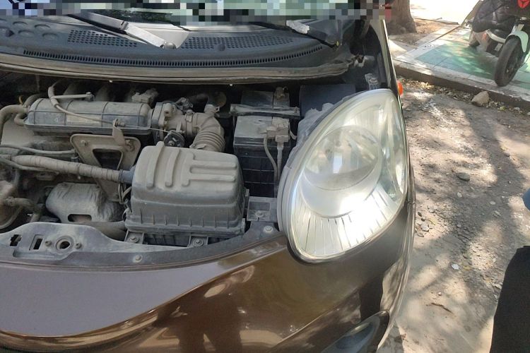 Used Chery QQ 2013 1.0L Manual Active Version Engine Bay Left