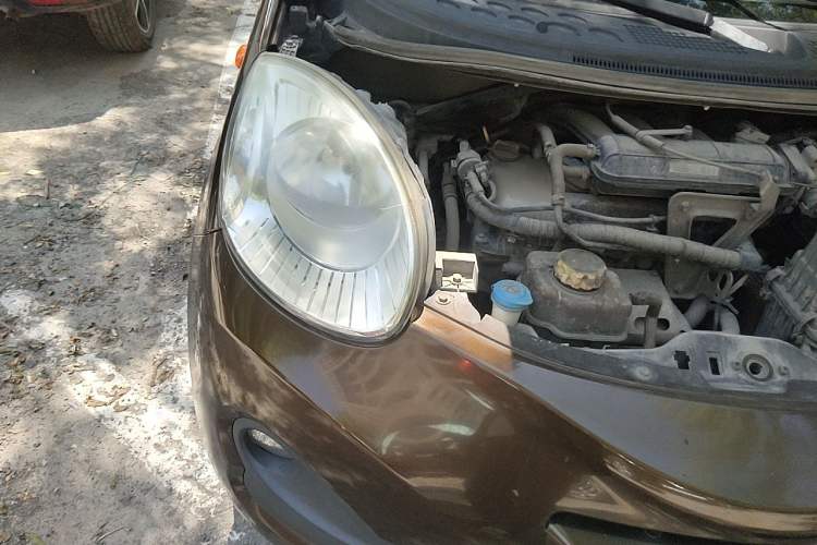 Used Chery QQ 2013 1.0L Manual Active Version Right Front Headlight
