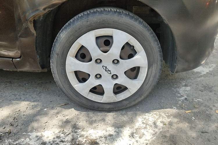 Used Chery QQ 2013 1.0L Manual Active Version Right Front Wheel Hub