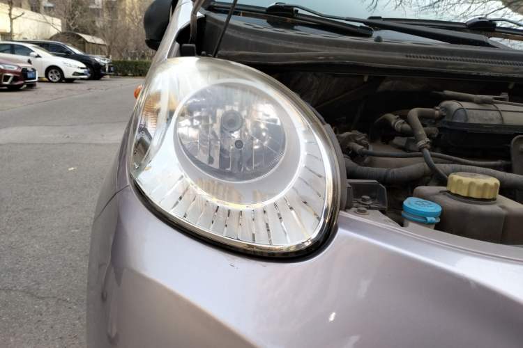 Used Chery QQ 2013 1.0L Manual Happy Edition Right Front Headlight