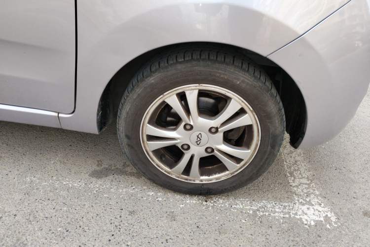 Used Chery QQ 2013 1.0L Manual Happy Edition Right Front Wheel Hub