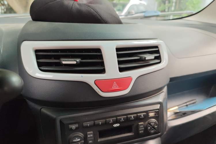 Used Chery QQ 2013 1.0L Manual Happy Edition Audio And AC Panel