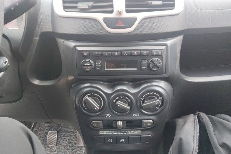 Used Chery QQ 2013 1.0L Manual Happy Edition Audio And AC Panel