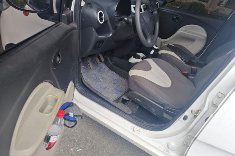 Used Chery QQ 2013 1.0L Manual Active Version Driver Seat