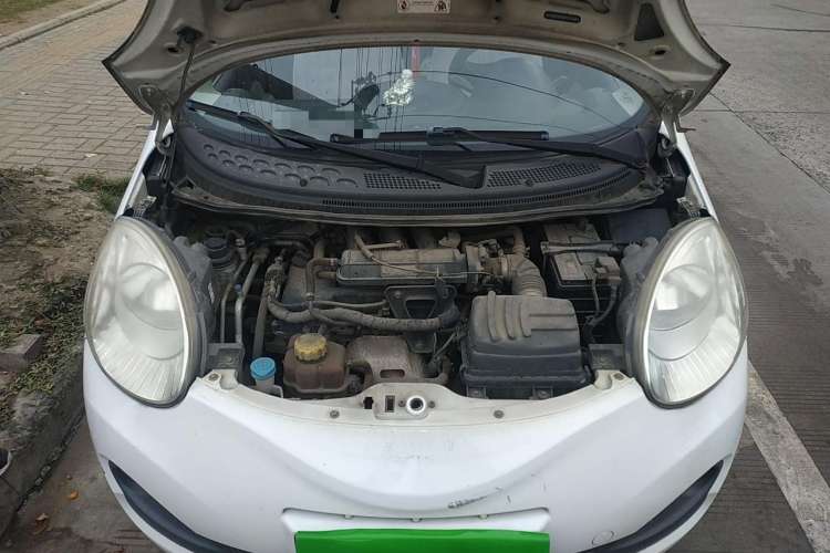 Used Chery QQ 2013 1.0L Manual Happy Edition Engine Bay