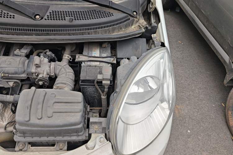 Used Chery QQ 2013 1.0L Manual Fashion Edition Engine Bay Left