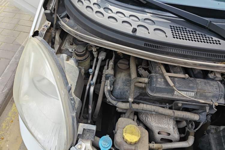 Used Chery QQ 2013 1.0L Manual Happy Edition Engine Bay Right