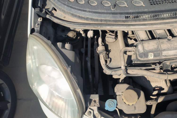 Used Chery QQ 2013 1.0L Manual Happy Edition Engine Bay Right