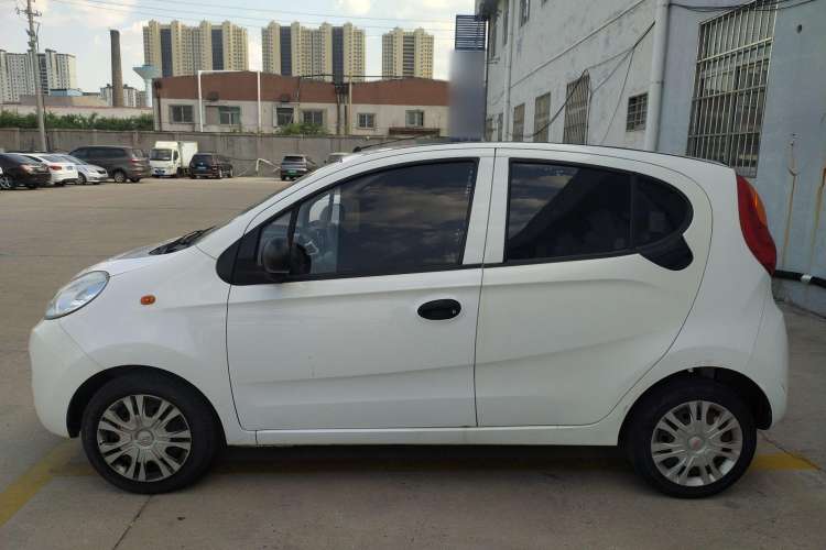 Used Chery QQ 2013 1.0L Manual Active Version Exterior 3