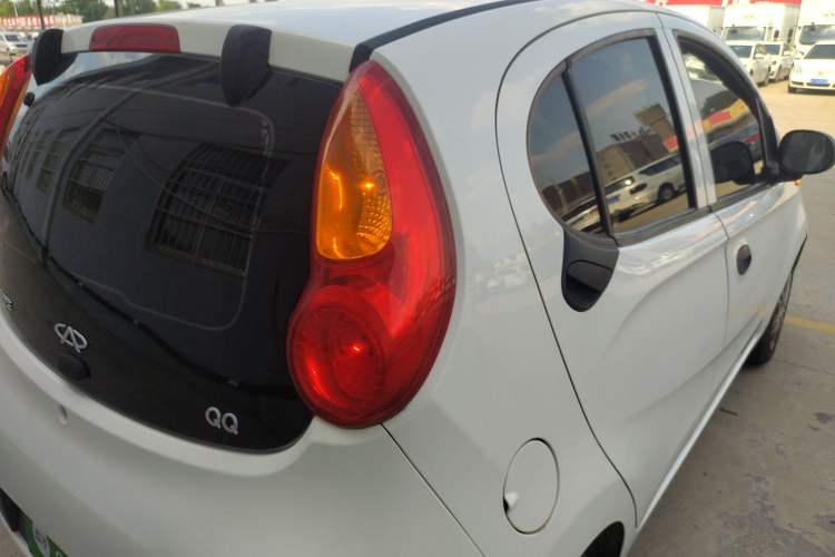 Used Chery QQ 2013 1.0L Manual Active Version Exterior 6