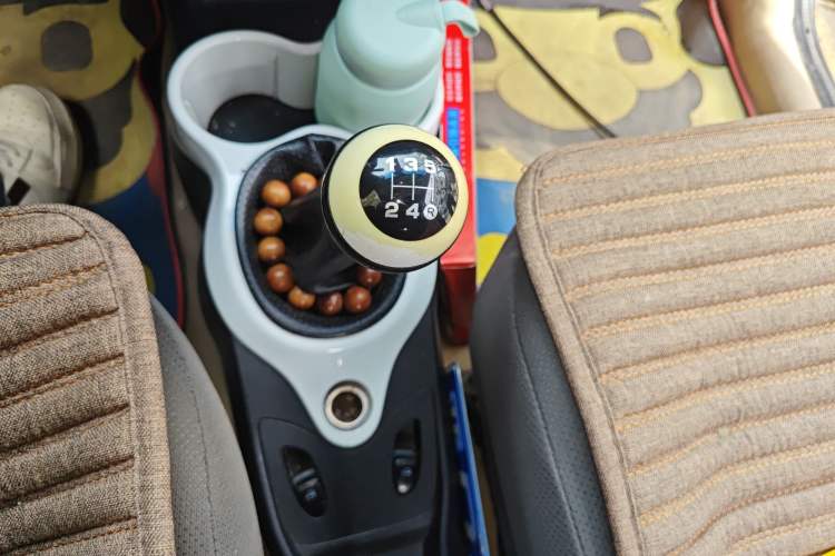 Used Chery QQ 2013 1.0L Manual Happy Edition Gear Lever