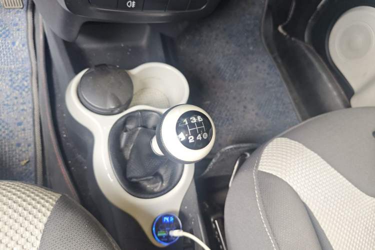Used Chery QQ 2013 1.0L Manual Active Version Gear Lever