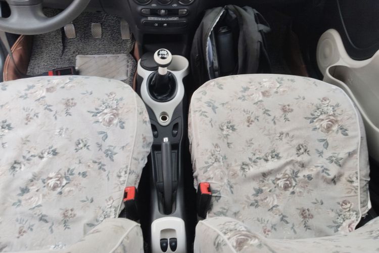 Used Chery QQ 2013 1.0L Manual Happy Edition Gear Lever