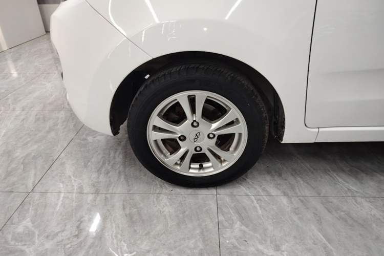 Used Chery QQ 2013 1.0L Manual Fashion Edition Left Front Wheel Hub
