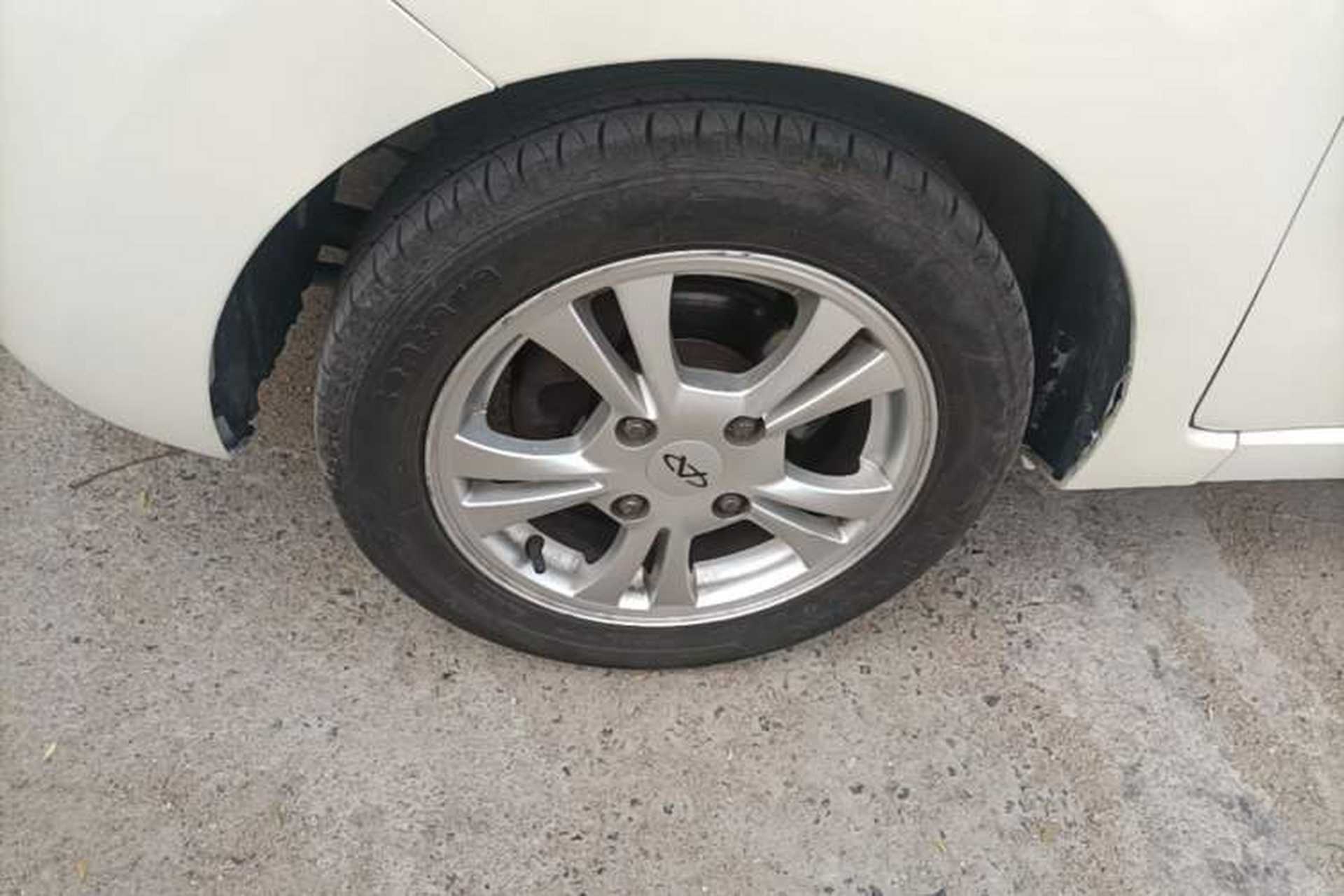 Used Chery QQ 2013 1.0L Manual Happy Edition Left Front Wheel Hub