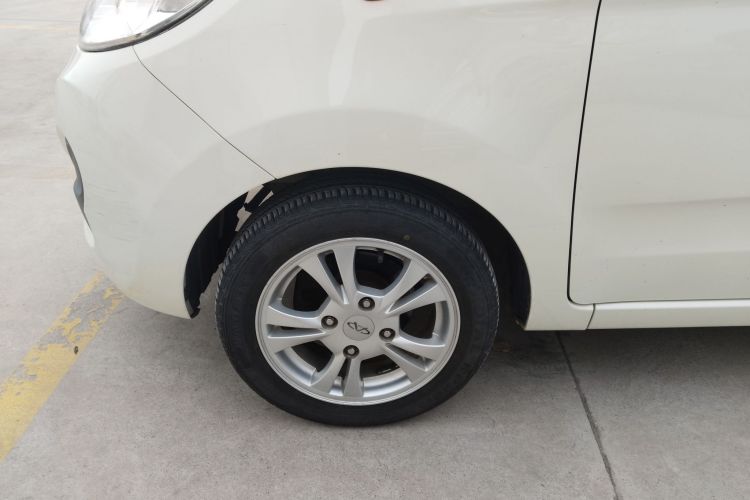 Used Chery QQ 2013 1.0L Manual Happy Edition Left Front Wheel Hub