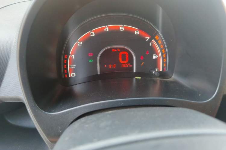 Used Chery QQ 2013 1.0L Manual Happy Edition Odometer Close Up