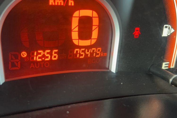 Used Chery QQ 2013 1.0L Manual Happy Edition Odometer Close Up