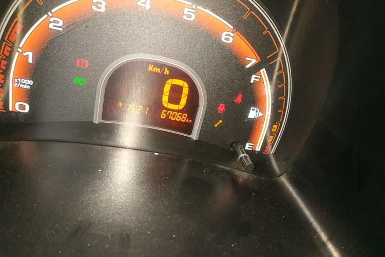 Used Chery QQ 2013 1.0L Manual Happy Edition Odometer Close Up