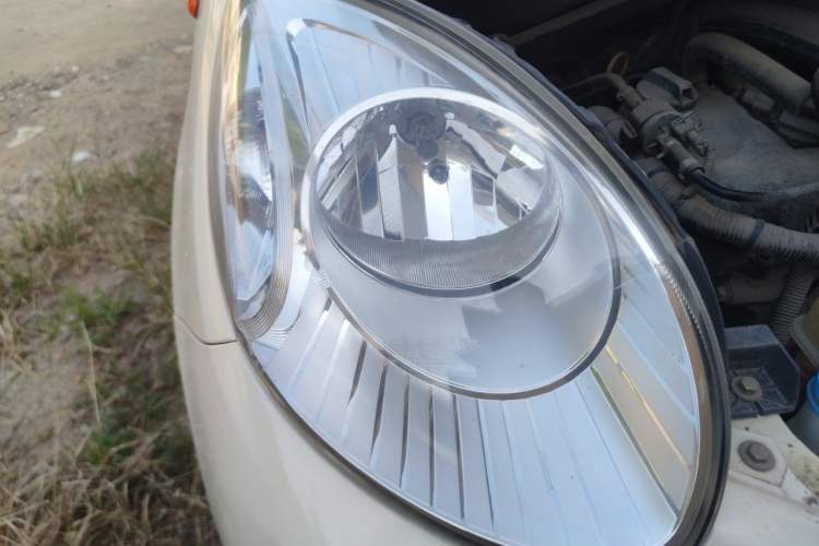 Used Chery QQ 2013 1.0L Manual Happy Edition Right Front Headlight
