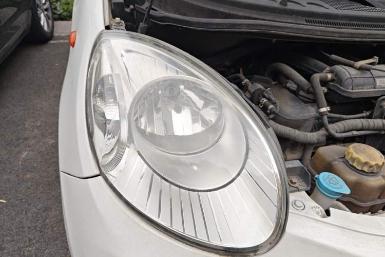 Used Chery QQ 2013 1.0L Manual Fashion Edition Right Front Headlight