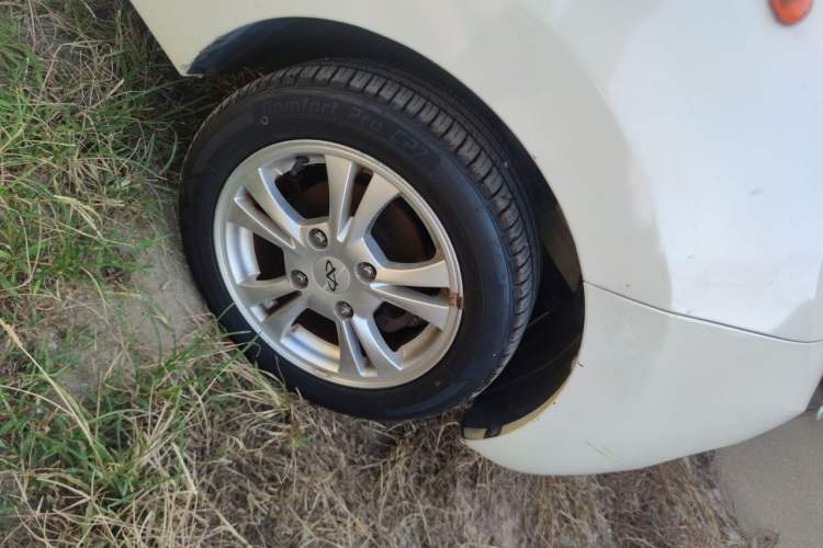 Used Chery QQ 2013 1.0L Manual Happy Edition Right Front Wheel Hub