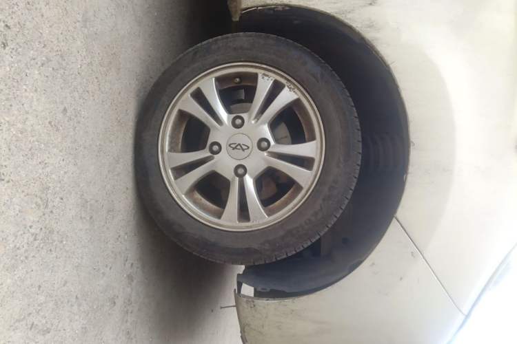Used Chery QQ 2013 1.0L Manual Happy Edition Right Front Wheel Hub