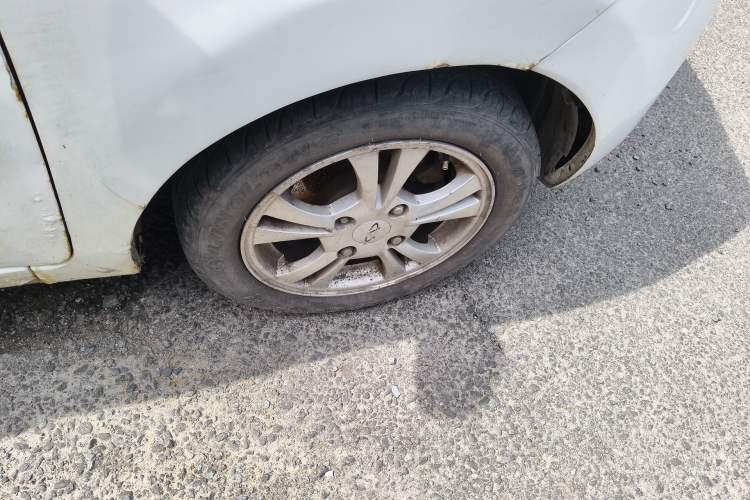 Used Chery QQ 2013 1.0L Manual Happy Edition Right Front Wheel Hub