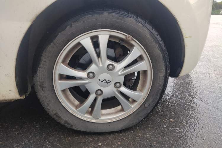 Used Chery QQ 2013 1.0L Manual Happy Edition Right Front Wheel Hub