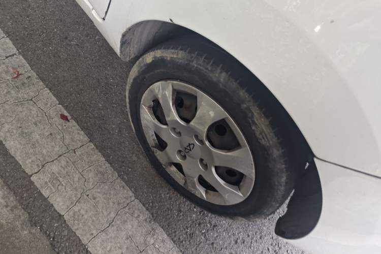 Used Chery QQ 2013 1.0L Manual Active Version Right Front Wheel Hub