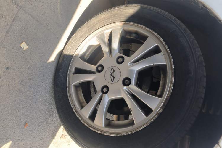 Used Chery QQ 2013 1.0L Manual Happy Edition Right Front Wheel Hub