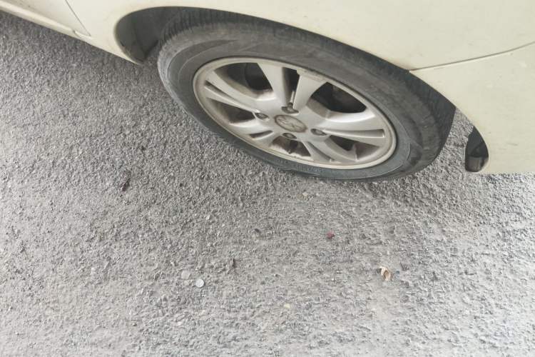 Used Chery QQ 2013 1.0L Manual Happy Edition Right Front Wheel Hub