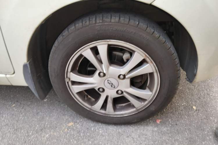 Used Chery QQ 2013 1.0L Manual Happy Edition Right Front Wheel Hub