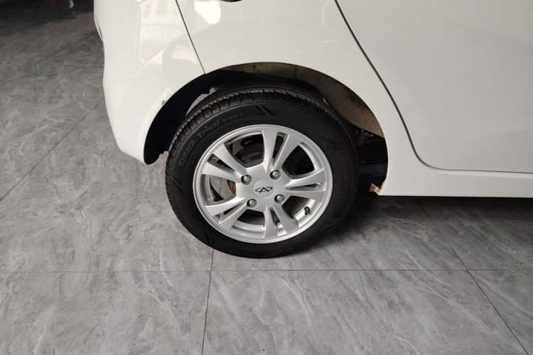 Used Chery QQ 2013 1.0L Manual Fashion Edition Right Rear Wheel Hub