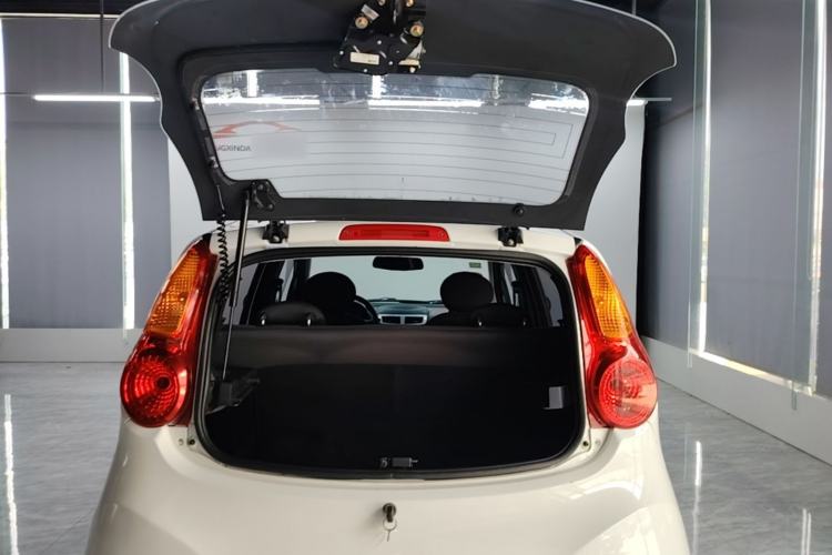 Used Chery QQ 2013 1.0L Manual Fashion Edition Trunk