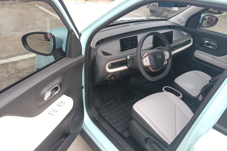 Used Chery QQ Domi 2025 Model 305km Comfort Edition Driver Seat