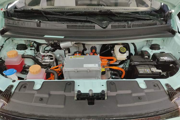 Used Chery QQ Domi 2025 Model 405km Comfort Edition Engine Bay