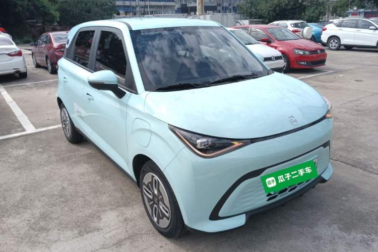 Used Chery QQ Domi 2025 Model 305km Comfort Edition Front Right 45 Deg
