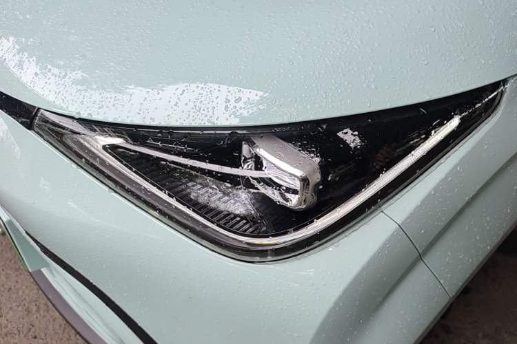 Used Chery QQ Domi 2025 Model 305km Comfort Edition Left Front Headlight