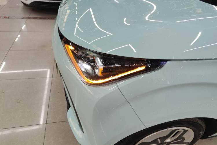 Used Chery QQ Domi 2025 Model 405km Comfort Edition Left Front Headlight